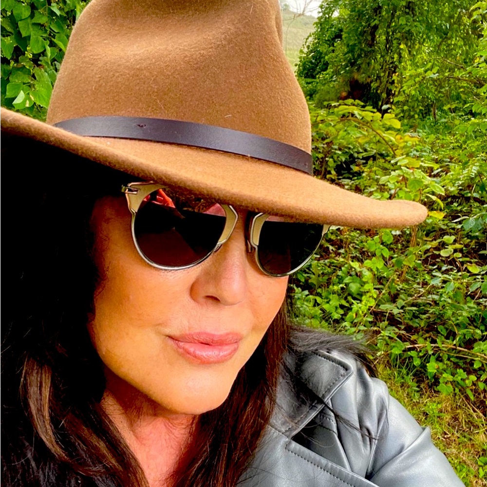 Meet your Posher, Arlene